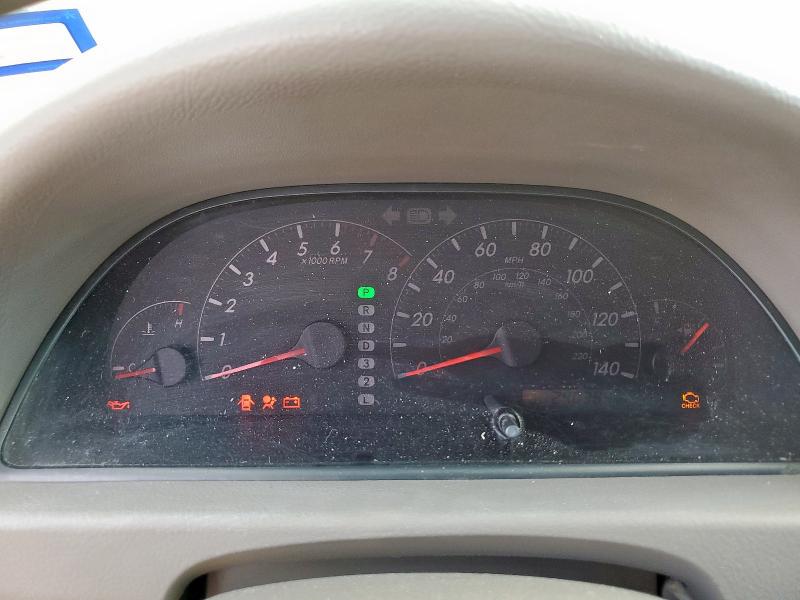 Photo 9 from auction – 2005 TOYOTA CAMRY LE with VIN 4T1BF30K05U619994