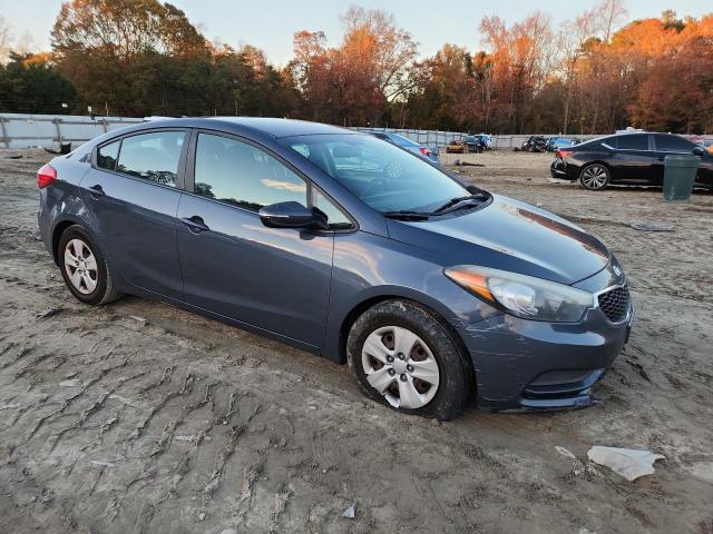 Photo 4 from auction – 2016 KIA FORTE LX with VIN KNAFX4A68G5541484