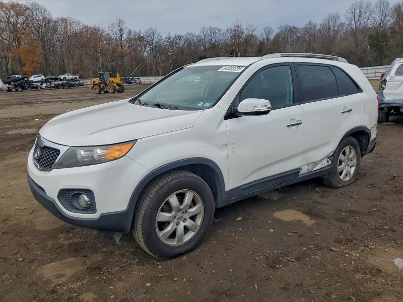 KIA SORENTO LX 2013 with VIN 5XYKT4A63DG420068 - Photo from auction