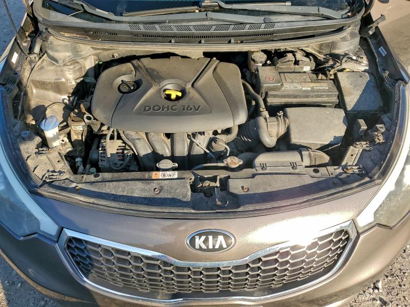Photo 11 from auction – 2015 KIA FORTE LX with VIN KNAFX4A66F5279818