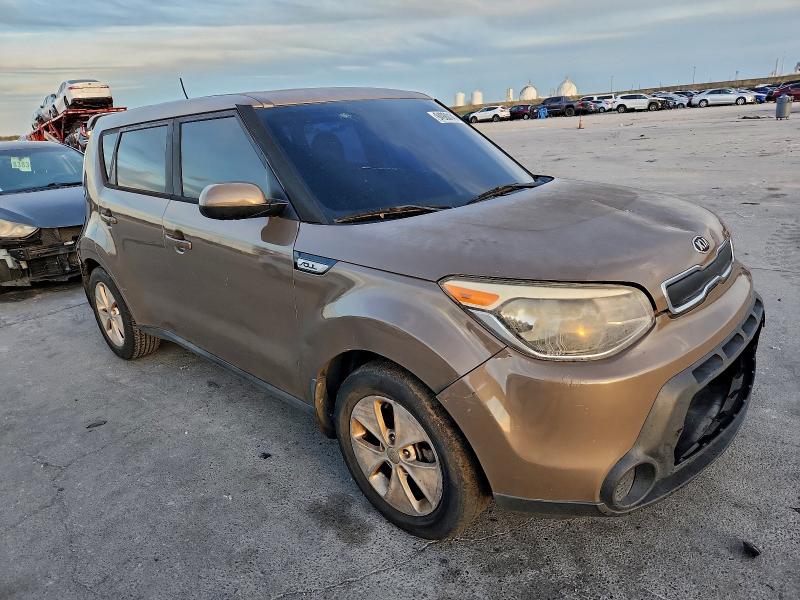 Photo 4 from auction – 2015 KIA SOUL with VIN KNDJN2A28F7142811