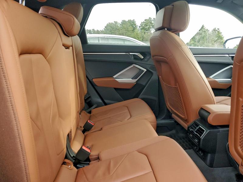 Photo 11 from auction – 2022 AUDI Q3 PREMIUM with VIN WA1DECF3XN1133284