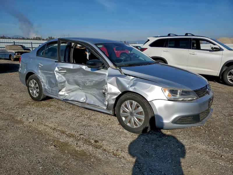 Photo 4 from auction – 2012 VOLKSWAGEN JETTA BASE with VIN 3VW2K7AJ8CM473985