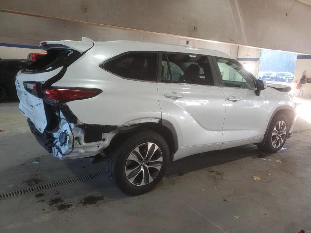 Photo 3 from auction – 2023 TOYOTA HIGHLANDER with VIN 5TDKDRAH2PS004029