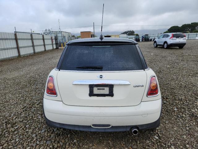 Photo 6 from auction – 2010 MINI COOPER with VIN WMWMF3C52ATU77440