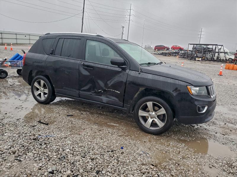 Photo 4 from auction – 2017 JEEP COMPASS with VIN 1C4NJCEA4HD102055