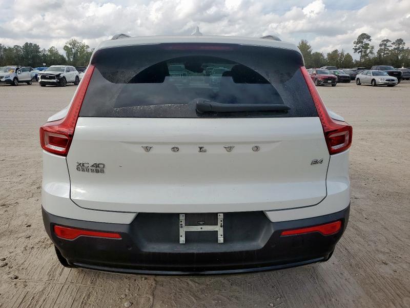 Photo 6 from auction – 2023 VOLVO XC40 with VIN YV4K92HW5P2921404