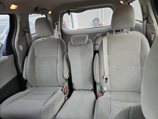 Photo 10 from auction – 2015 TOYOTA SIENNA LE with VIN 5TDKK3DC6FS638610