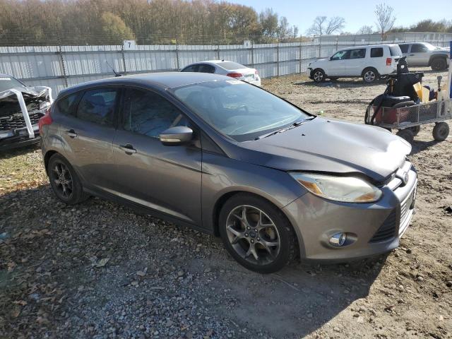 Zdjęcie 4 z aukcji – 2014 FORD FOCUS SE z VIN 1FADP3K27EL213181