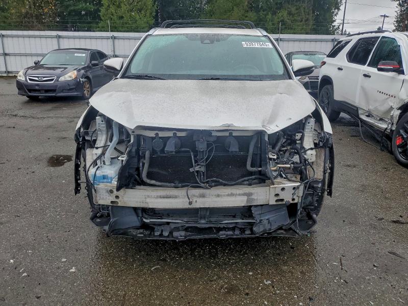 Photo 5 from auction – 2017 TOYOTA HIGHLANDER with VIN 5TDDGRFH4HS032957