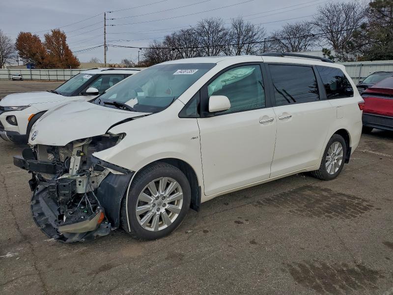 Photo 1 from auction – 2017 TOYOTA SIENNA XLE with VIN 5TDDZ3DC3HS175669