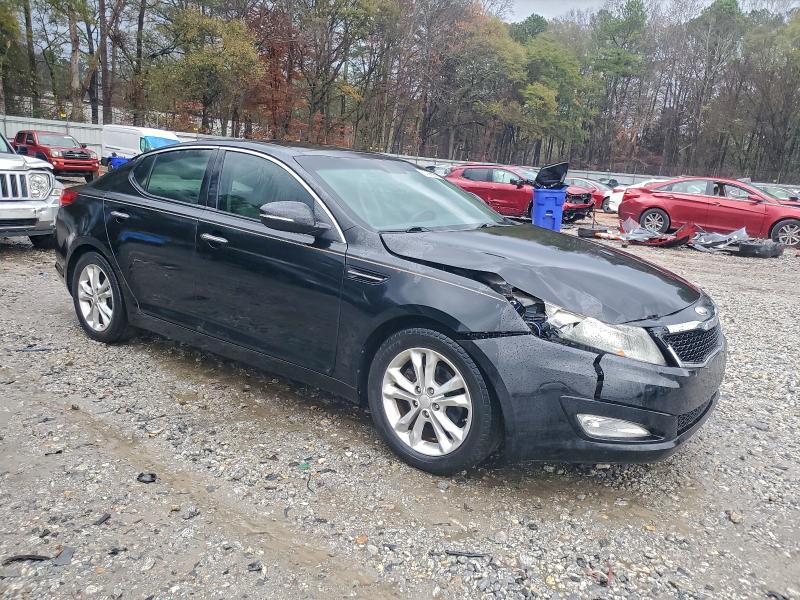 Foto 4 de la subasta – 2013 KIA OPTIMA EX con VIN 5XXGN4A76DG239138