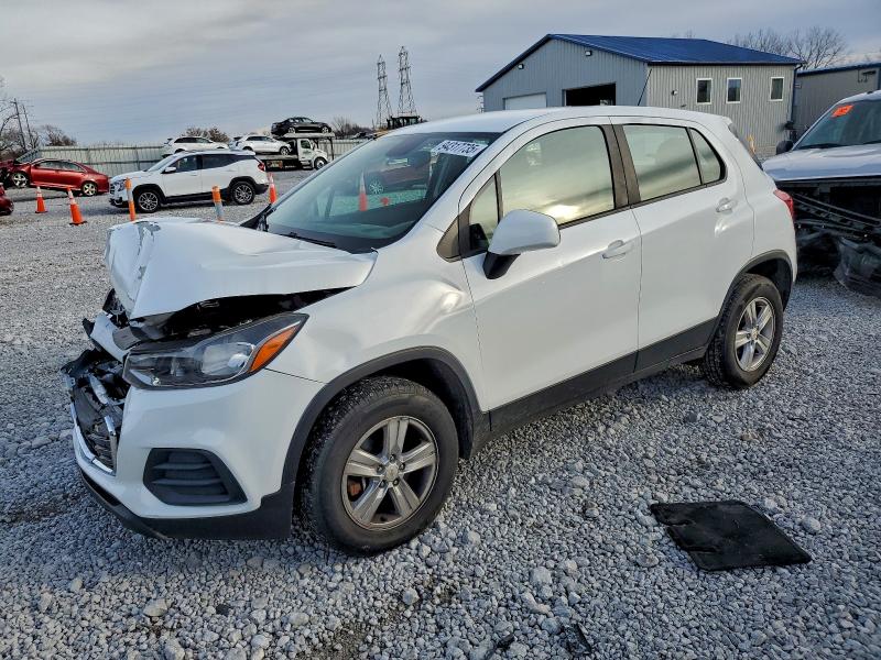 CHEVROLET TRAX LS 2017 with VIN KL7CJNSB0HB174797 - Photo from auction