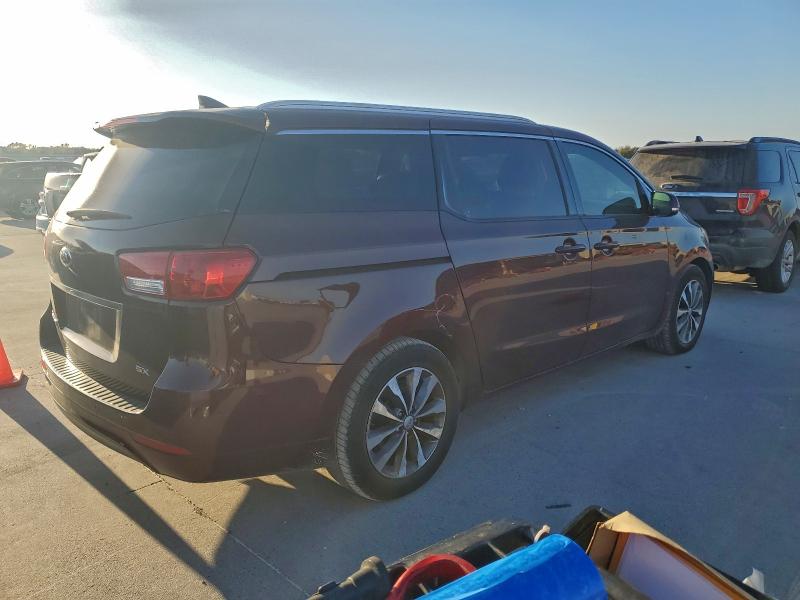 Photo 3 from auction – 2016 KIA SEDONA EX with VIN KNDMC5C12G6153948