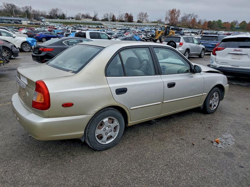 Photo 3 from auction – 2002 HYUNDAI ACCENT GL with VIN KMHCG45C72U275147