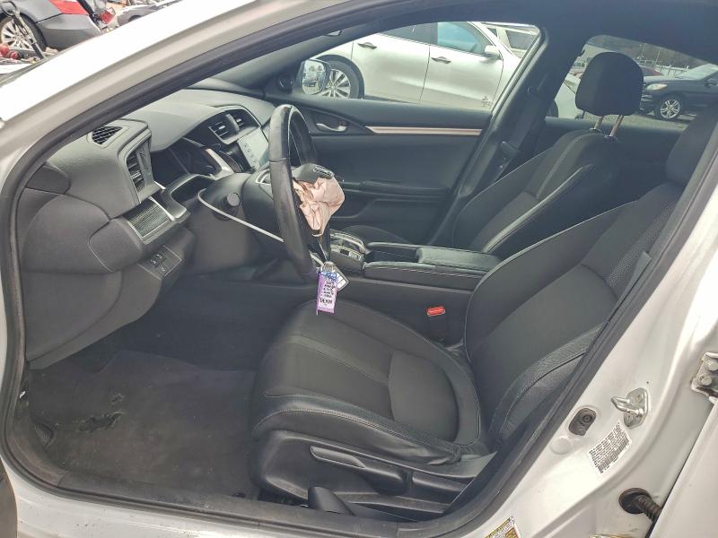 Photo 7 from auction – 2019 HONDA CIVIC SPOR with VIN 19XFC2E86KE035003