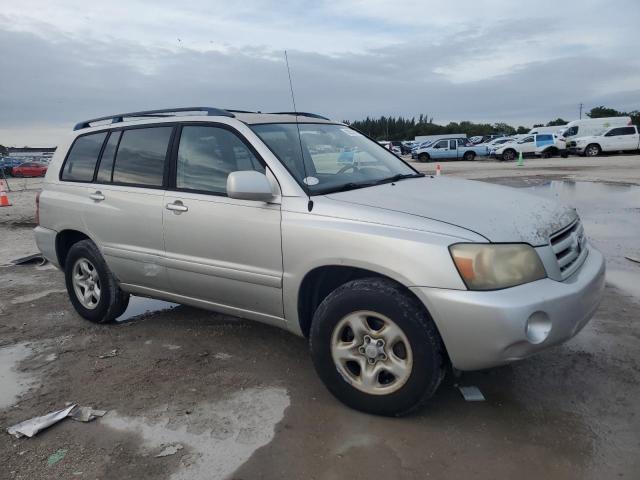 Photo 4 from auction – 2005 TOYOTA HIGHLANDER with VIN JTEGD21A250122898