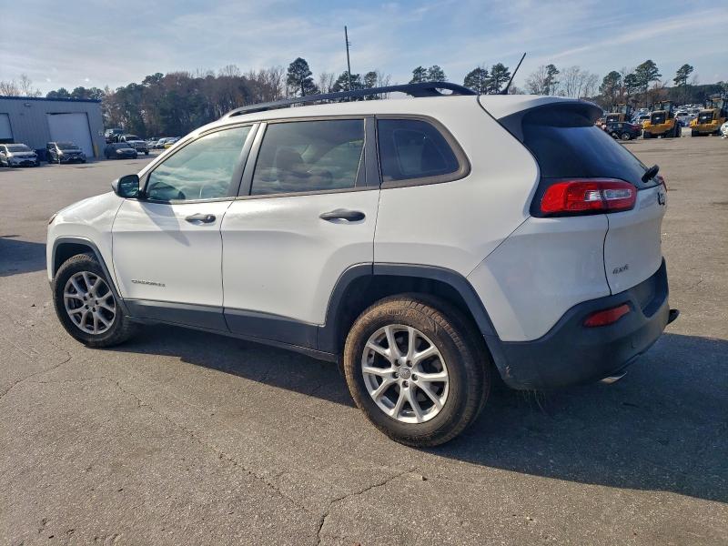 Photo 2 from auction – 2016 JEEP CHEROKEE S with VIN 1C4PJMAB6GW140080