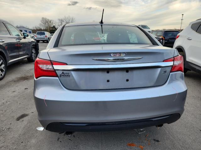 Photo 6 from auction – 2013 CHRYSLER 200 TOURIN with VIN 1C3CCBBG0DN706697