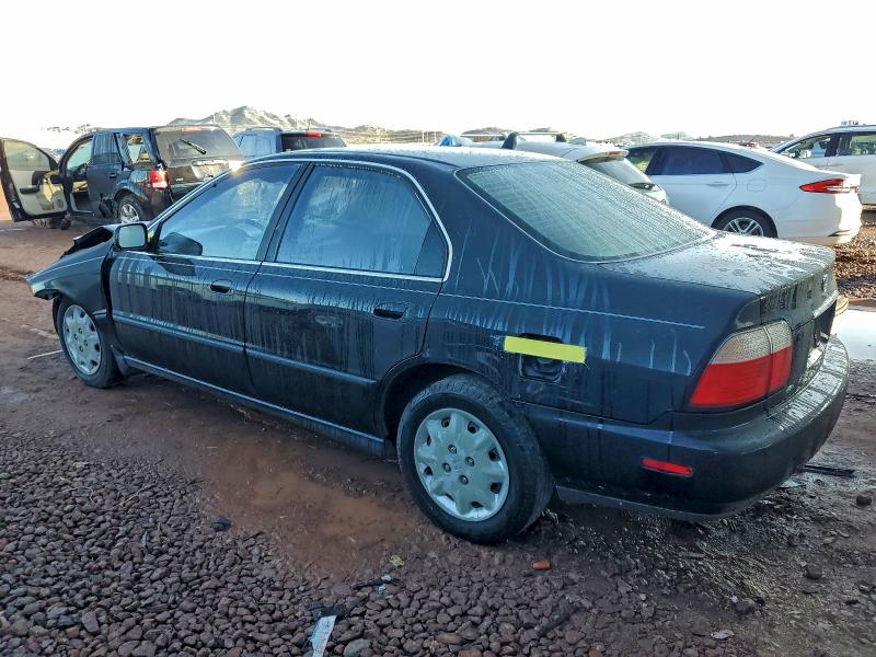 Photo 2 from auction – 1997 HONDA ACCORD LX with VIN JHMCD563XVC010734
