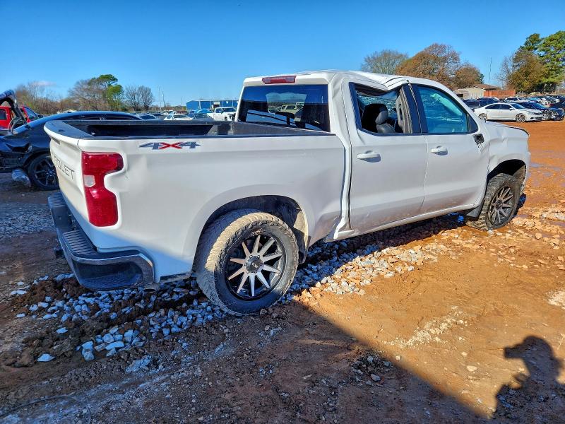 Photo 3 from auction – 2021 CHEVROLET SILVERADO with VIN 3GCUYDET3MG102463