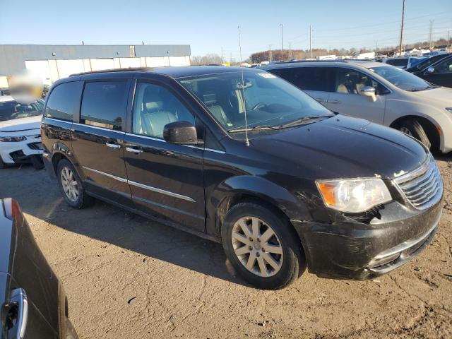Photo 4 from auction – 2016 CHRYSLER TOWN & COU with VIN 2C4RC1BG8GR306054