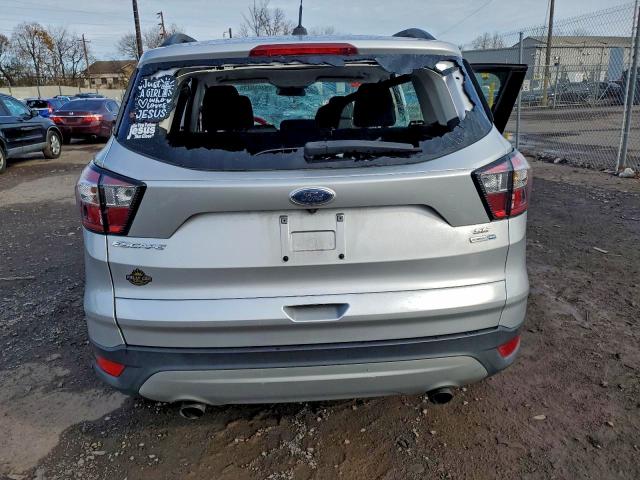 صورة رقم 6 من المزاد - 2018 FORD ESCAPE مع VIN 1FMCU9GDXJUC61530