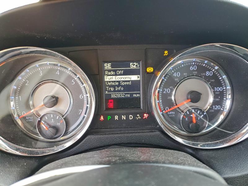 Photo 9 from auction – 2014 CHRYSLER TOWN & COU with VIN 2C4RC1BG3ER403823