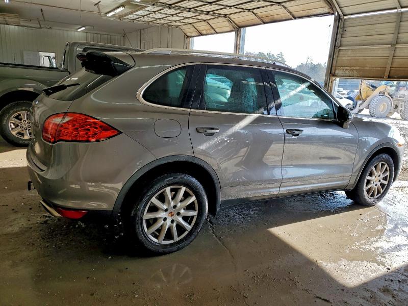 Zdjęcie 3 z aukcji – 2014 PORSCHE CAYENNE S z VIN WP1AE2A25ELA50060