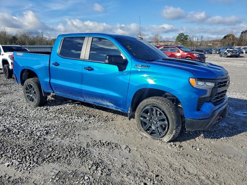 Zdjęcie 4 z aukcji – 2023 CHEVROLET SILVERADO z VIN 3GCUDFED1PG126622
