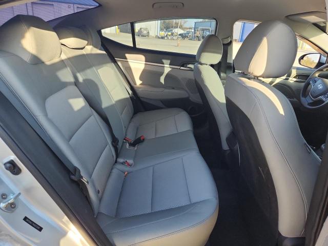 Photo 10 from auction – 2017 HYUNDAI ELANTRA with VIN 5NPD84LF7HH071048