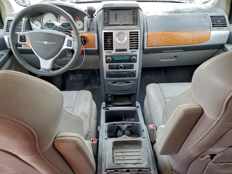 Photo 8 from auction – 2008 CHRYSLER TOWN & COU with VIN 2A8HR64X98R713301