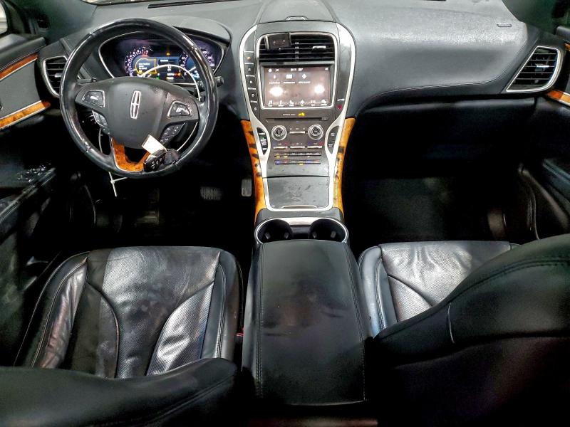 Photo 8 from auction – 2017 LINCOLN MKX RESERV with VIN 2LMPJ8LR4HBL48432