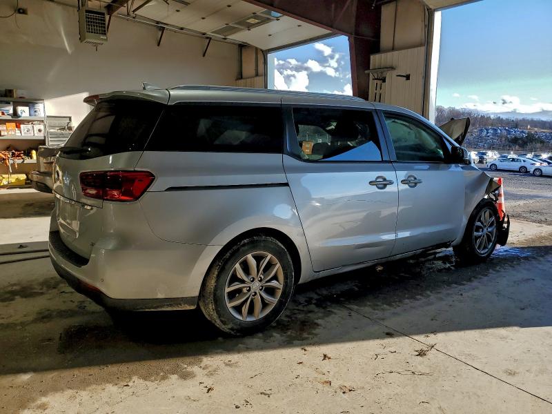 Photo 3 from auction – 2021 KIA SEDONA LX with VIN KNDMB5C18M6672467