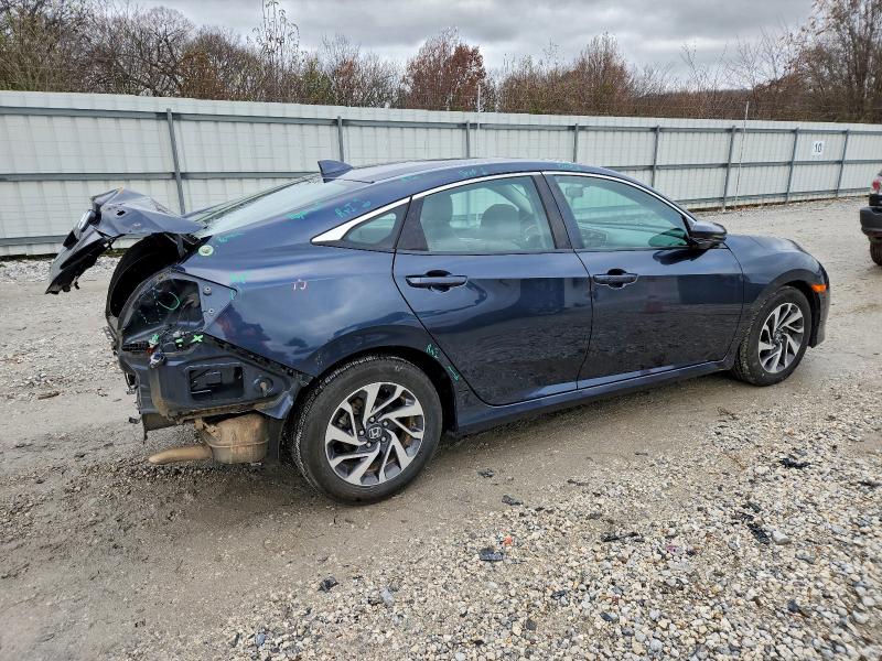 Photo 3 from auction – 2018 HONDA CIVIC EX with VIN 19XFC2F74JE201717