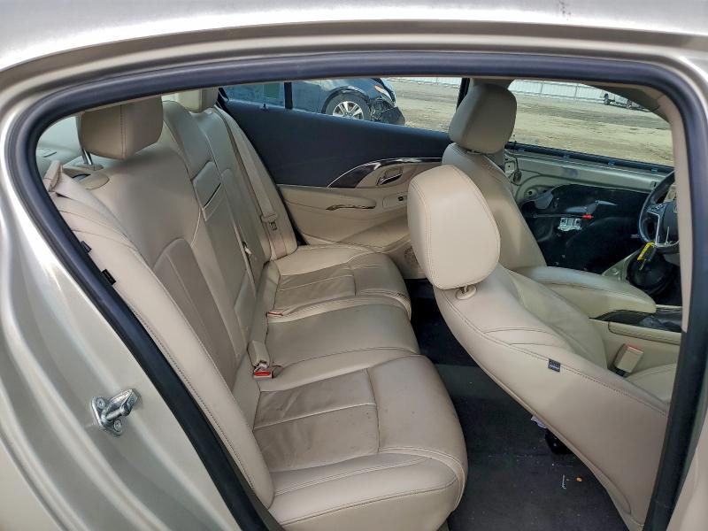 Photo 10 from auction – 2016 BUICK LACROSSE with VIN 1G4GB5G37GF223130