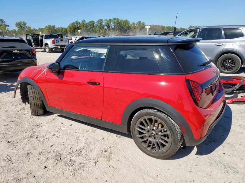 Zdjęcie 2 z aukcji – 2025 MINI COOPER S z VIN WMW23GD00S2W39678