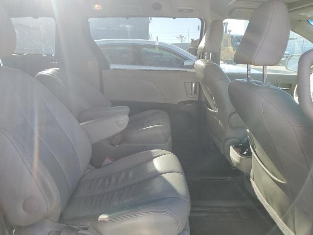 Photo 11 from auction – 2014 TOYOTA SIENNA XLE with VIN 5TDDK3DCXES094135