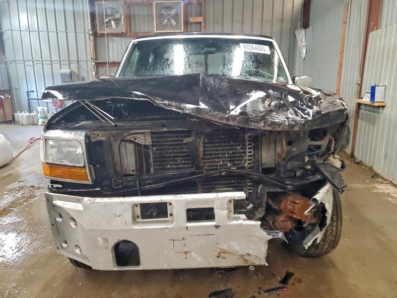 Photo 5 from auction – 1992 FORD F350 with VIN 2FTJW36M3NCA71238