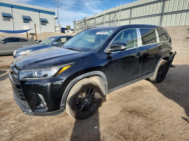 TOYOTA HIGHLANDER 2019 with VIN 5TDJZRFH9KS623466 - Photo from auction