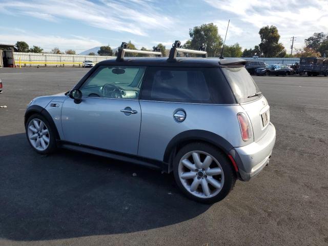 Photo 2 from auction – 2002 MINI COOPER S with VIN WMWRE334X2TD52545