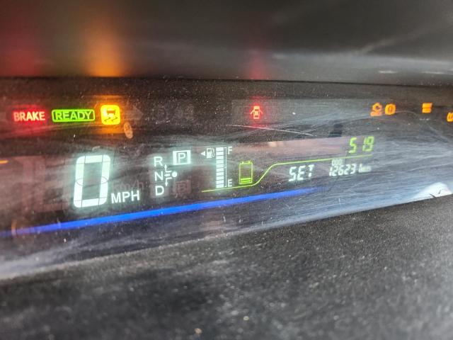Photo 9 from auction – 2012 TOYOTA PRIUS V with VIN JTDZN3EU7C3044585