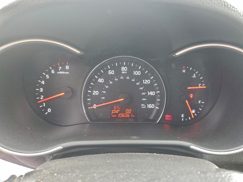 Photo 9 from auction – 2015 KIA SORENTO LX with VIN 5XYKTDA71FG555352