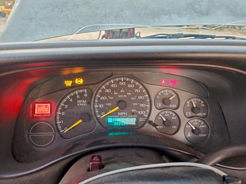 Photo 9 from auction – 1999 CHEVROLET SILVERADO with VIN 1GCEC14W2XE243288