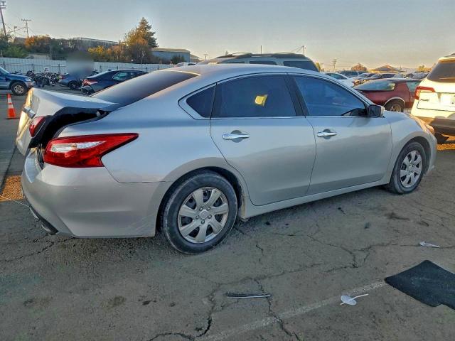 Photo 3 from auction – 2016 NISSAN ALTIMA 2.5 with VIN 1N4AL3AP7GN355839