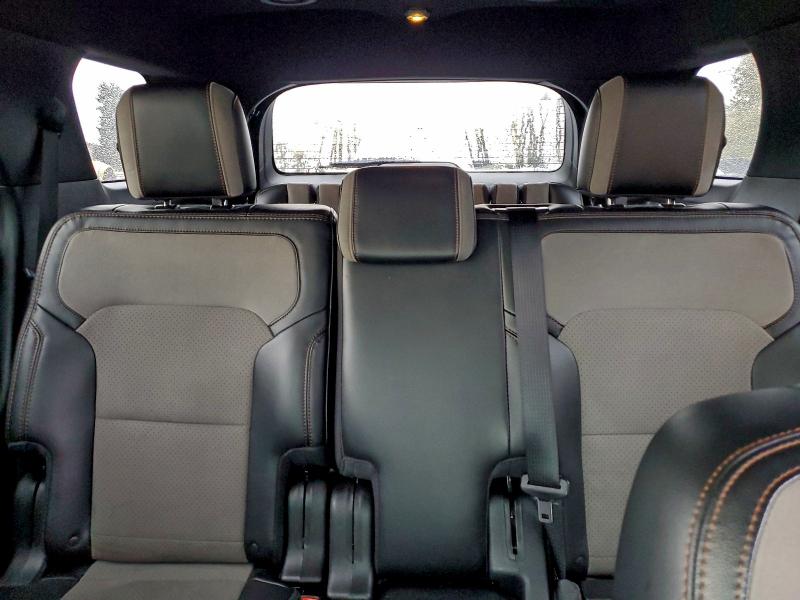 Photo 10 from auction – 2017 FORD EXPLORER with VIN 1FM5K8D83HGD21902
