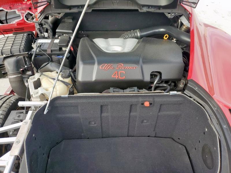 Photo 11 from auction – 2015 ALFA ROMEO 4C LAUNCH with VIN ZARBAAC41FM132492
