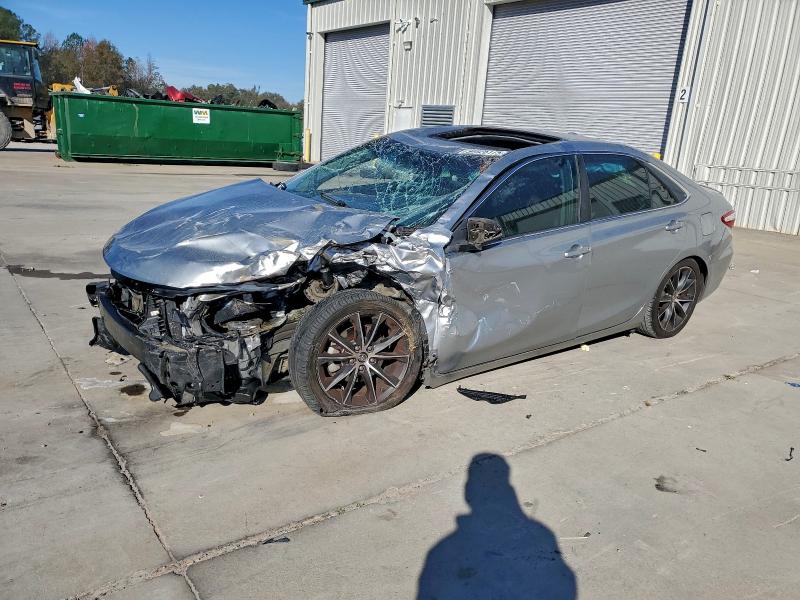 TOYOTA CAMRY LE 2015 with VIN 4T1BF1FK6FU018571 - Photo from auction