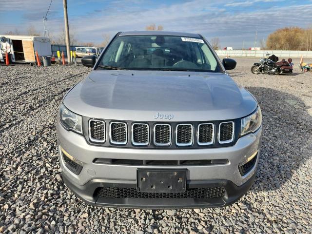 Photo 5 from auction – 2019 JEEP COMPASS SP with VIN 3C4NJDAB4KT834868