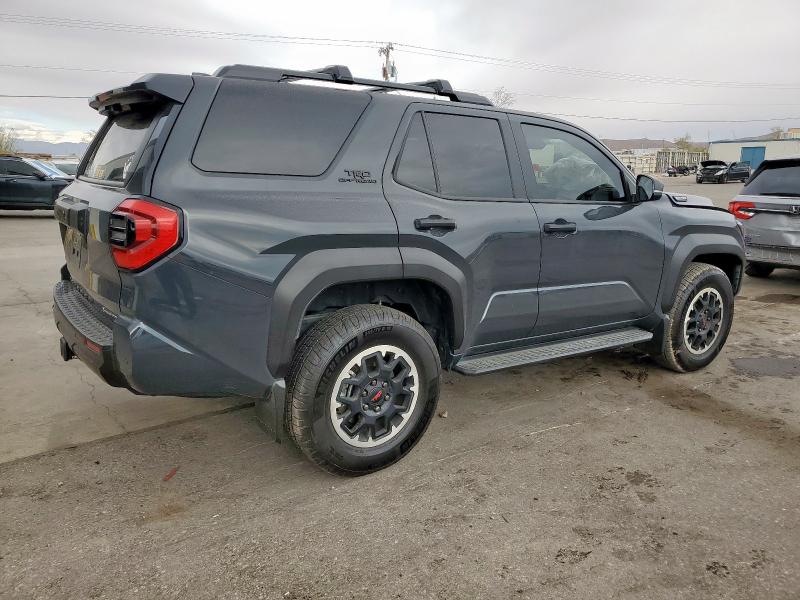 Photo 3 from auction – 2025 TOYOTA 4RUNNER with VIN JTEVB5BR3S5001959